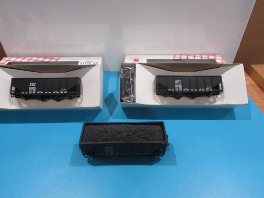 HO Scale Stewart Hobbies (3) Fishbelly 55Ton,6Panel 2Bay Hooper ACL Lot#0827