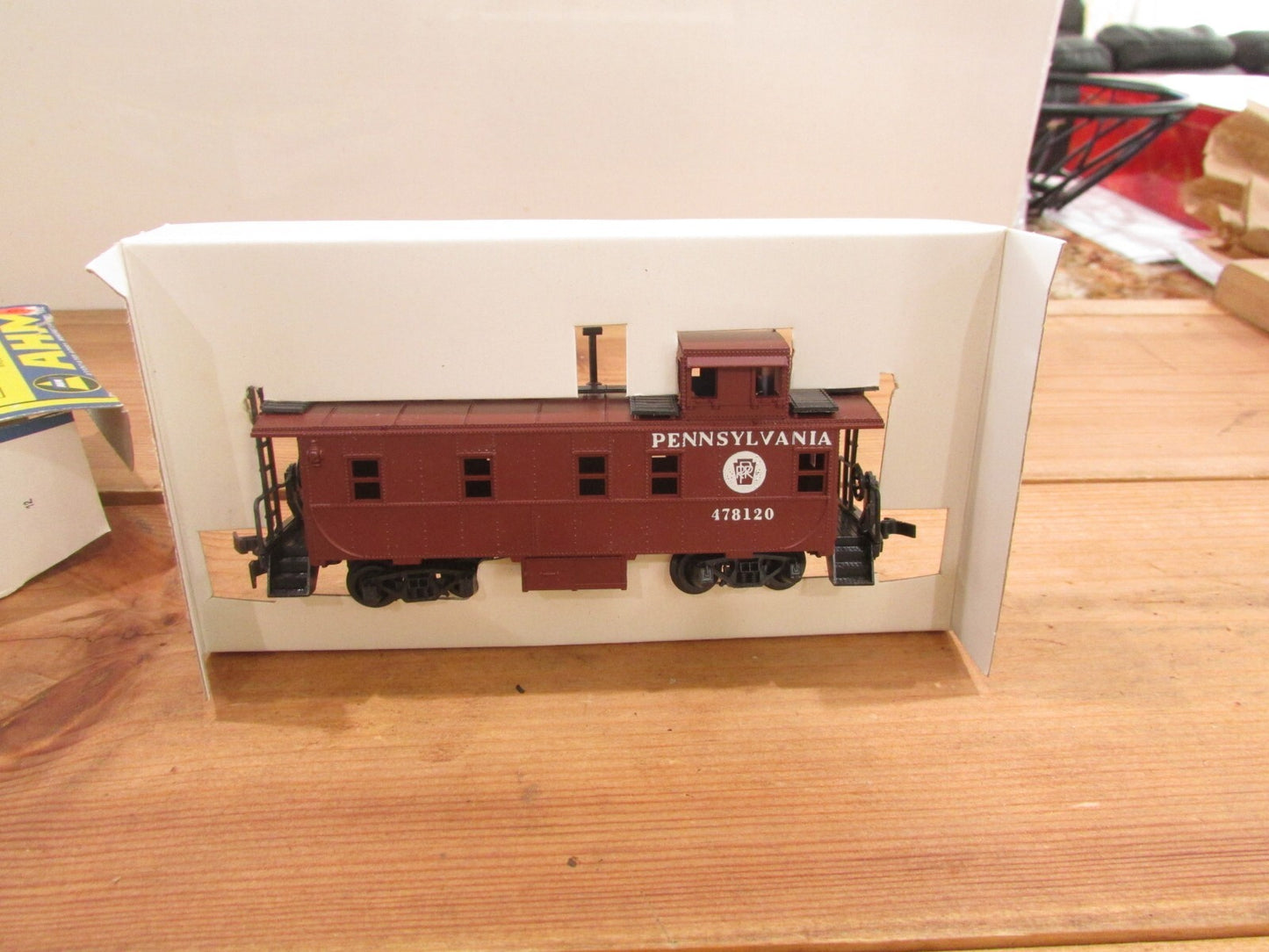 HO Scale Vintage AHM Caboose Car#478120 Pennsylvania Lot#0748