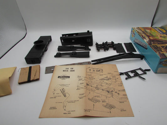 HO Scale Athearn 1702 200Ton Crane Kit ATSF  ATH4682