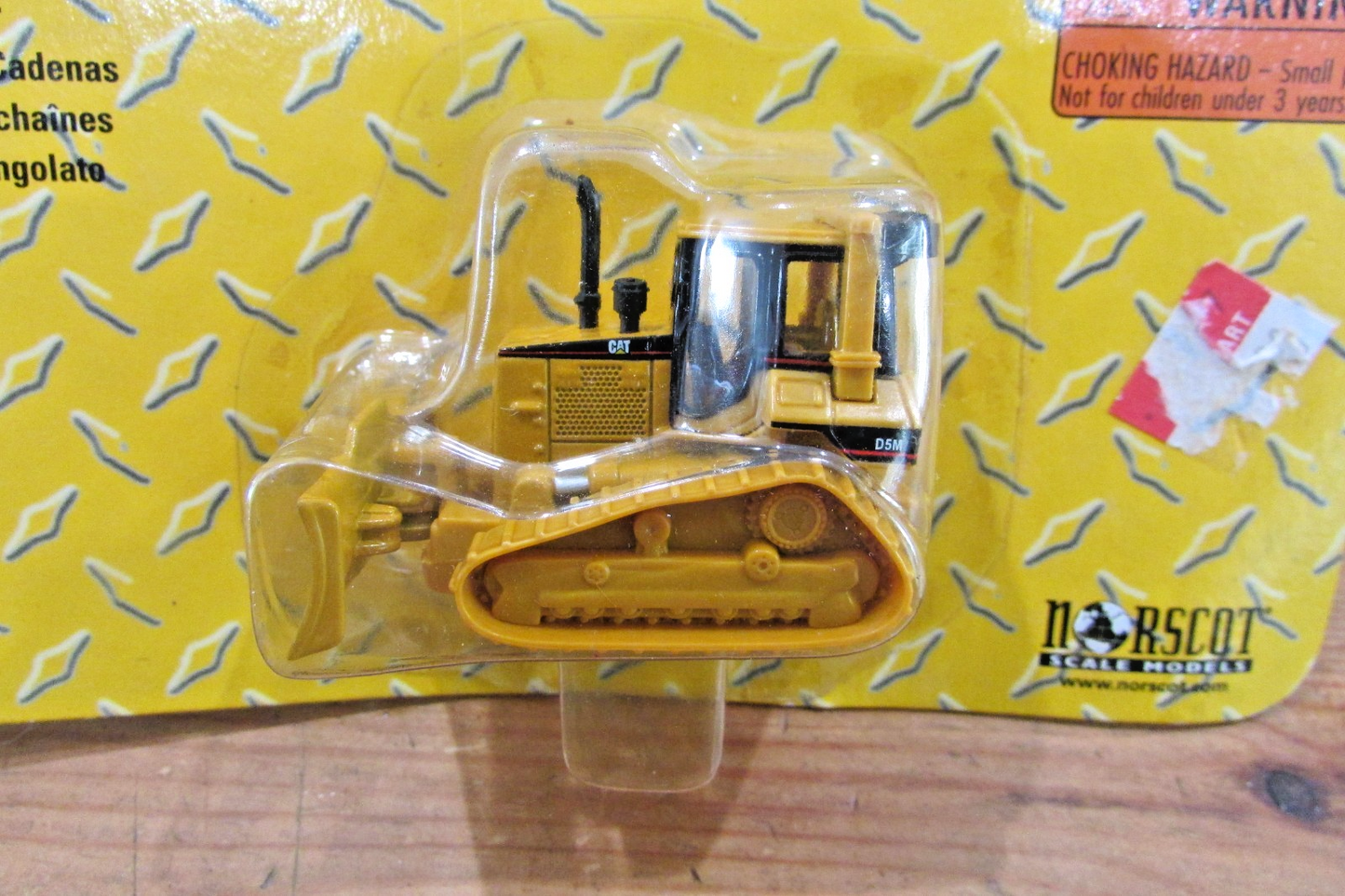 HO Scale/1:87 Scale Norscot 55401 Cat D5M Track-Type Tractor  Lot#4976