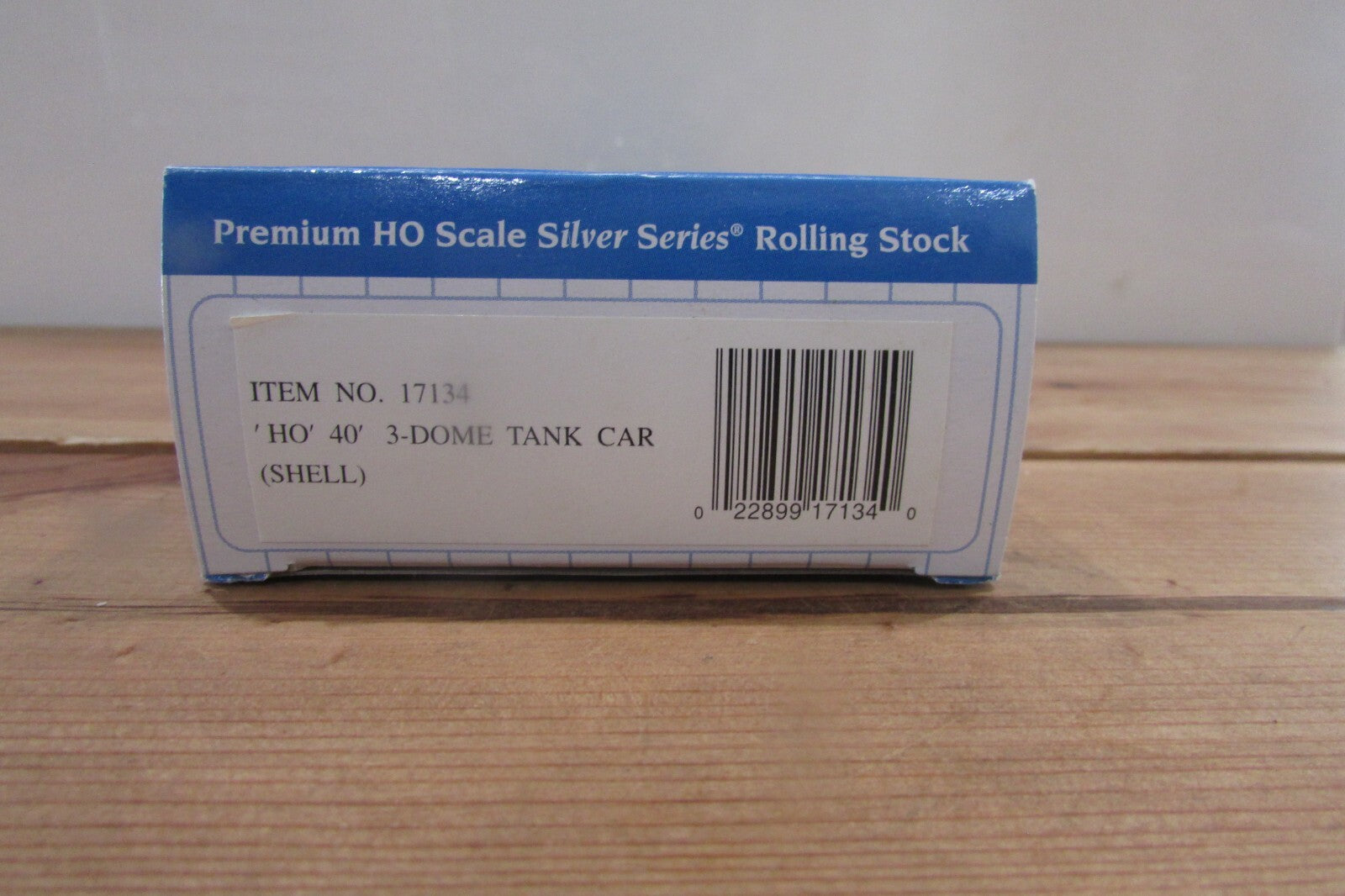 HO Scale Bachmann  17134 40' 3-Dome Tank Car Shell LOT#0326