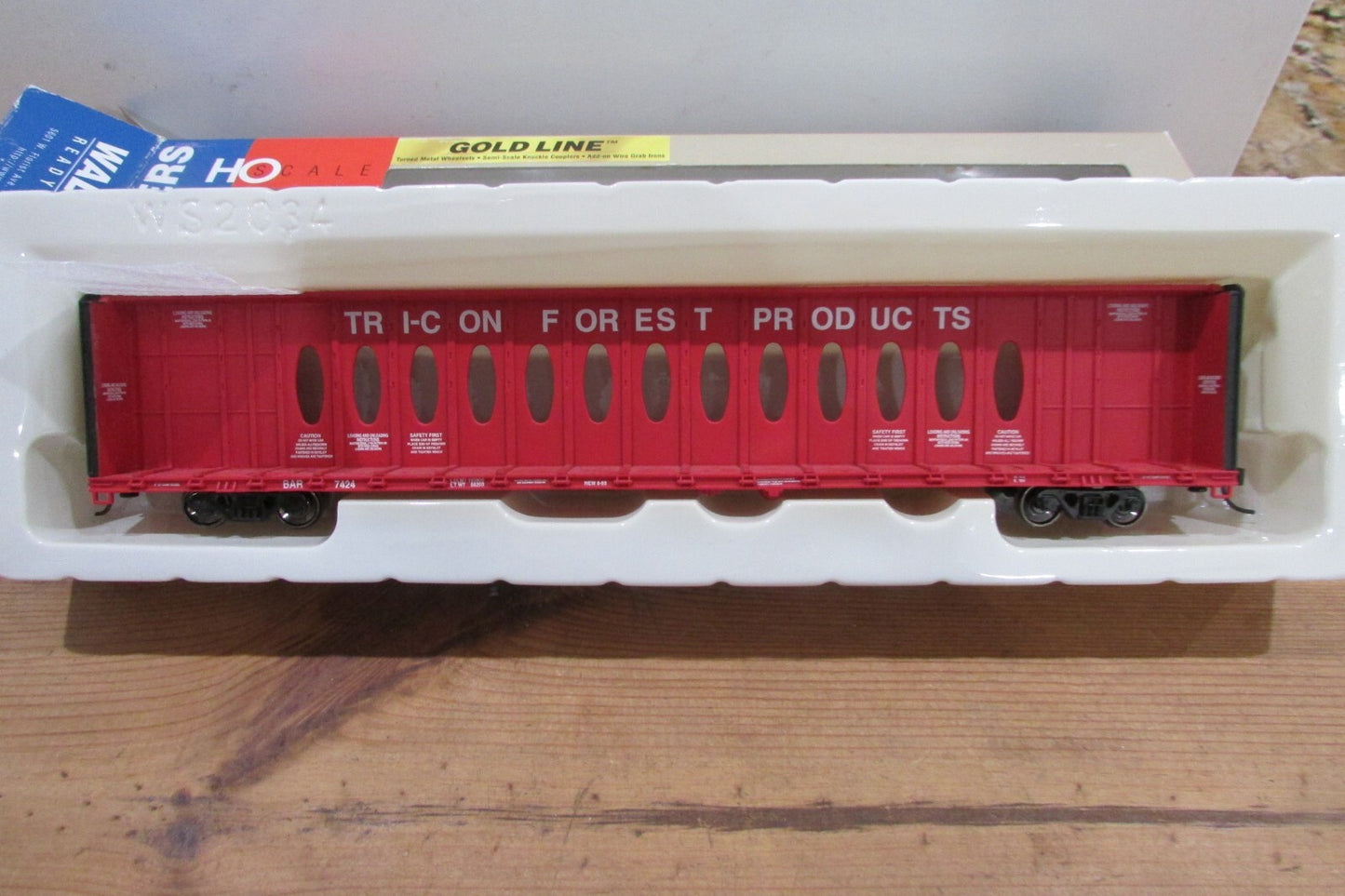 HO Scale Walthers 932-4133 Gold Line 72' Centerbeam Flat Car  Lot#4578