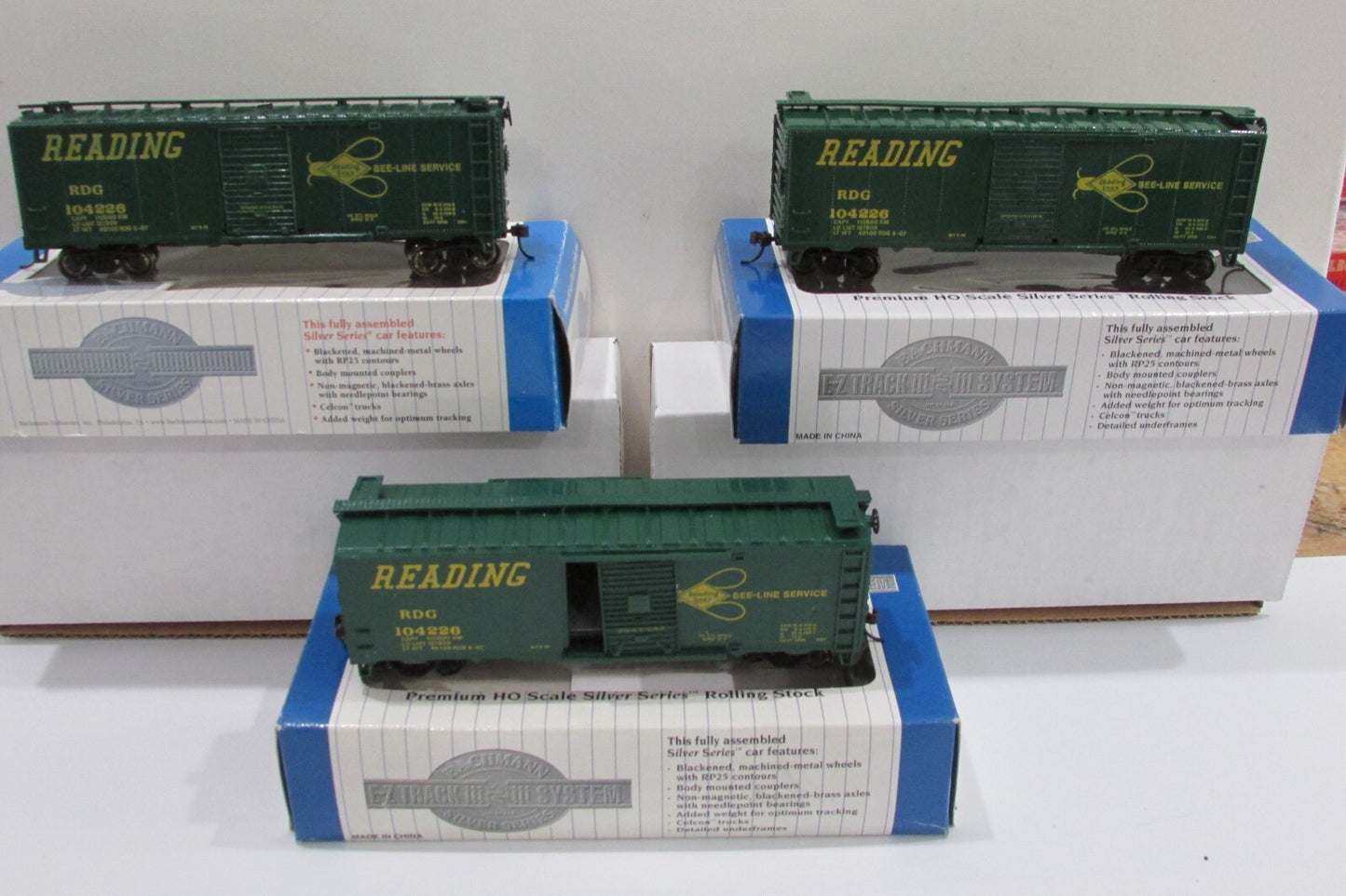 HO Scale Premium (3) Bachmann Silver Series 17010 40' Box Car READING Lot#4049