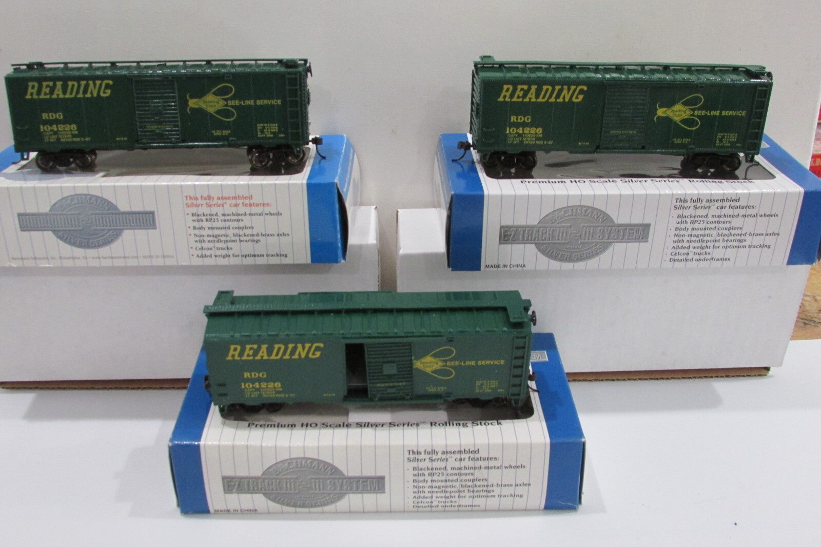 HO Scale Premium (3) Bachmann Silver Series 17010 40' Box Car READING Lot#4049