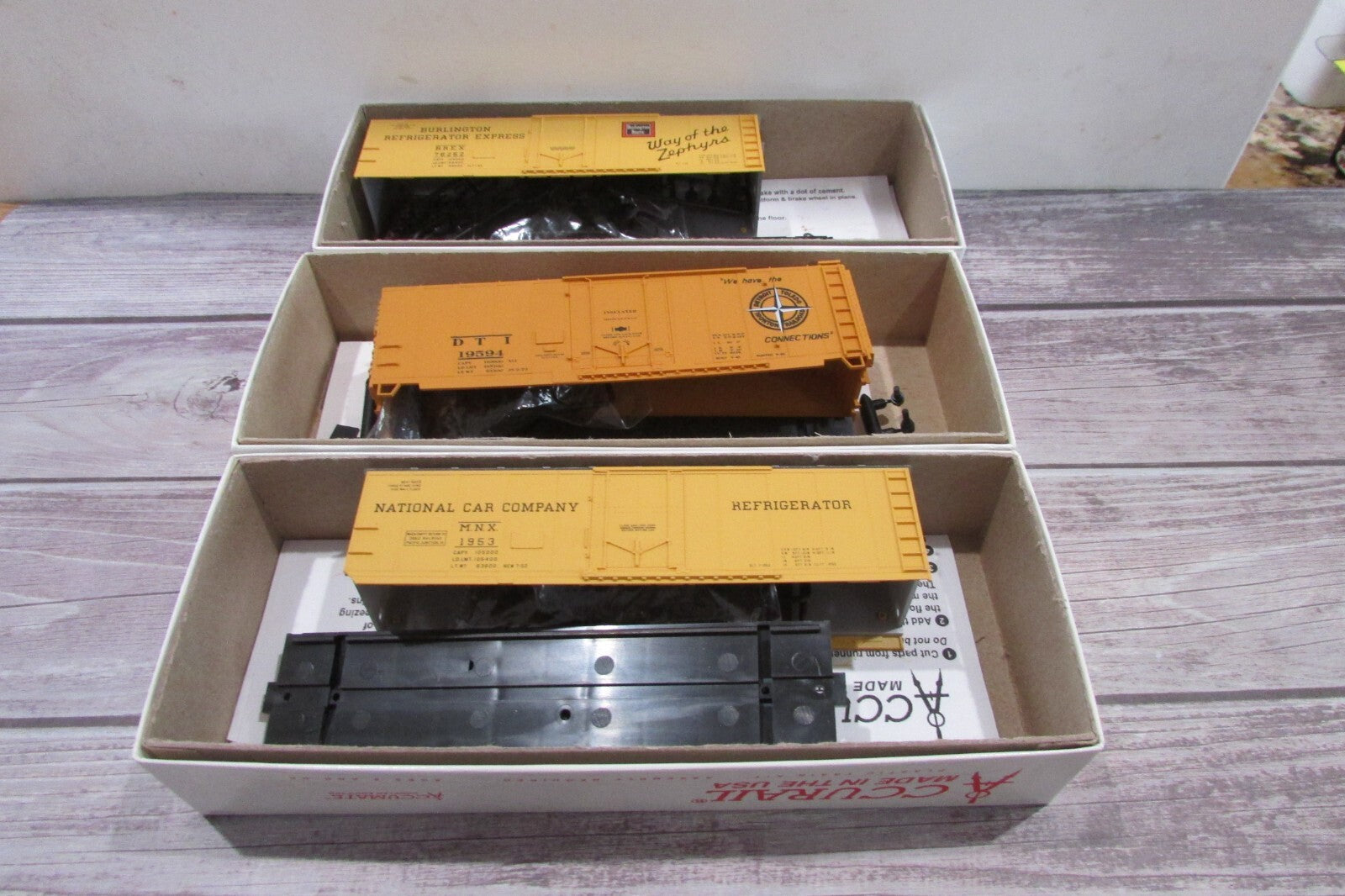 HO Scale Accurail (3) Assorted Freight Cars Kits Lot#3017