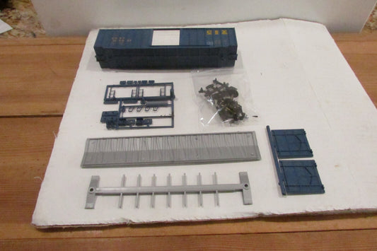 HO Scale McKean 10006 CSXT (Chessie System) Grande 50' SDR  Boxcar Kit #129967