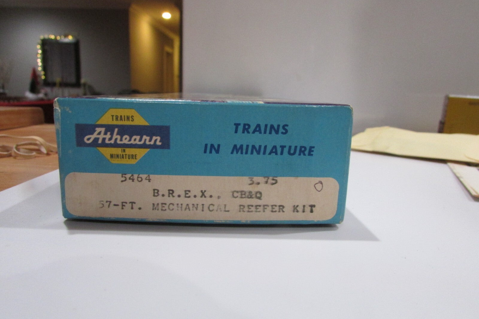 HO Scale Athearn 5464 B.R.E.X. CB&Q  57ft Mechanical Reefer Kit Car