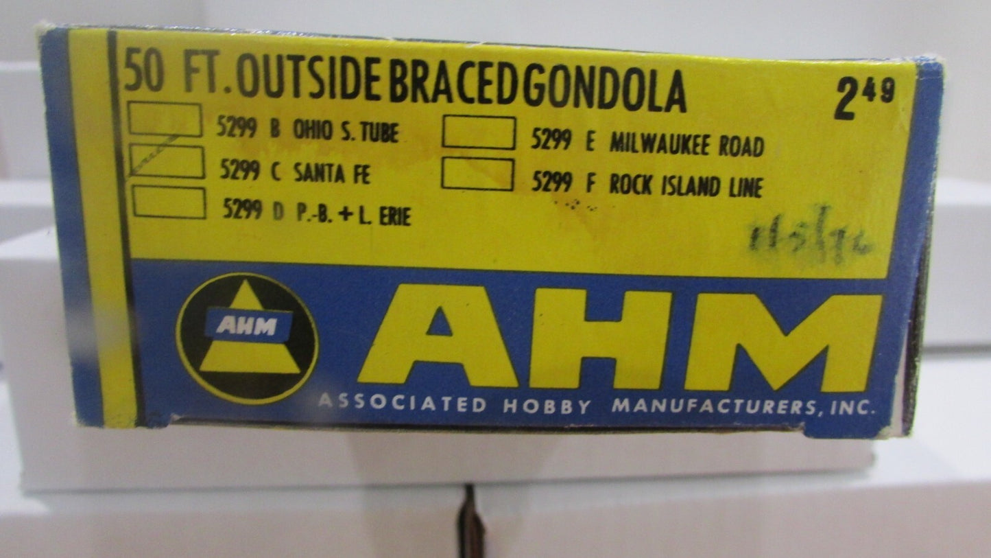 HO Scale Vintage AHM 50' Outside Braced Gondola Car  Santa Fe Lot#0247