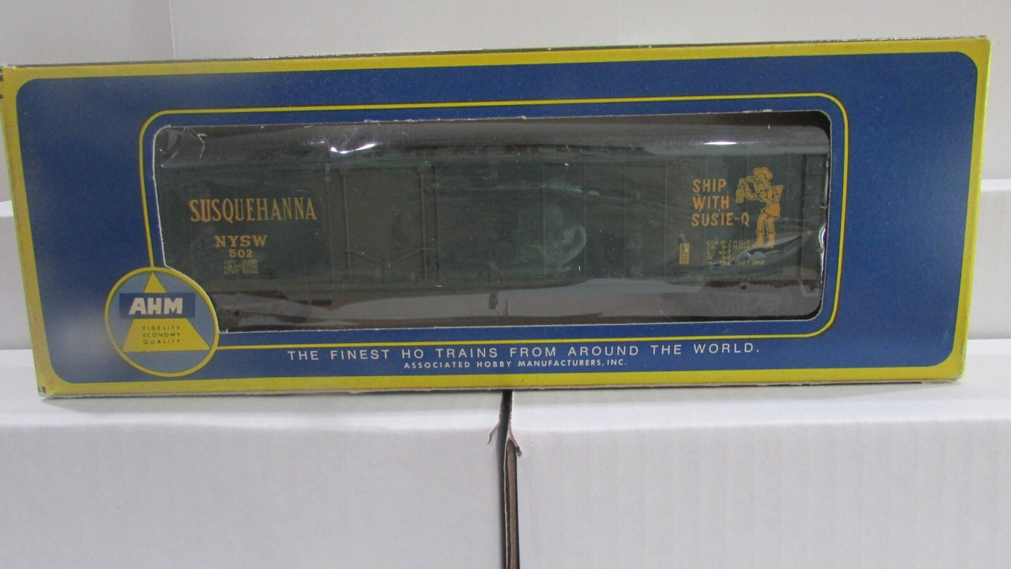 HO Scale Vintage AHM Susquehana Box Car Lot#0245