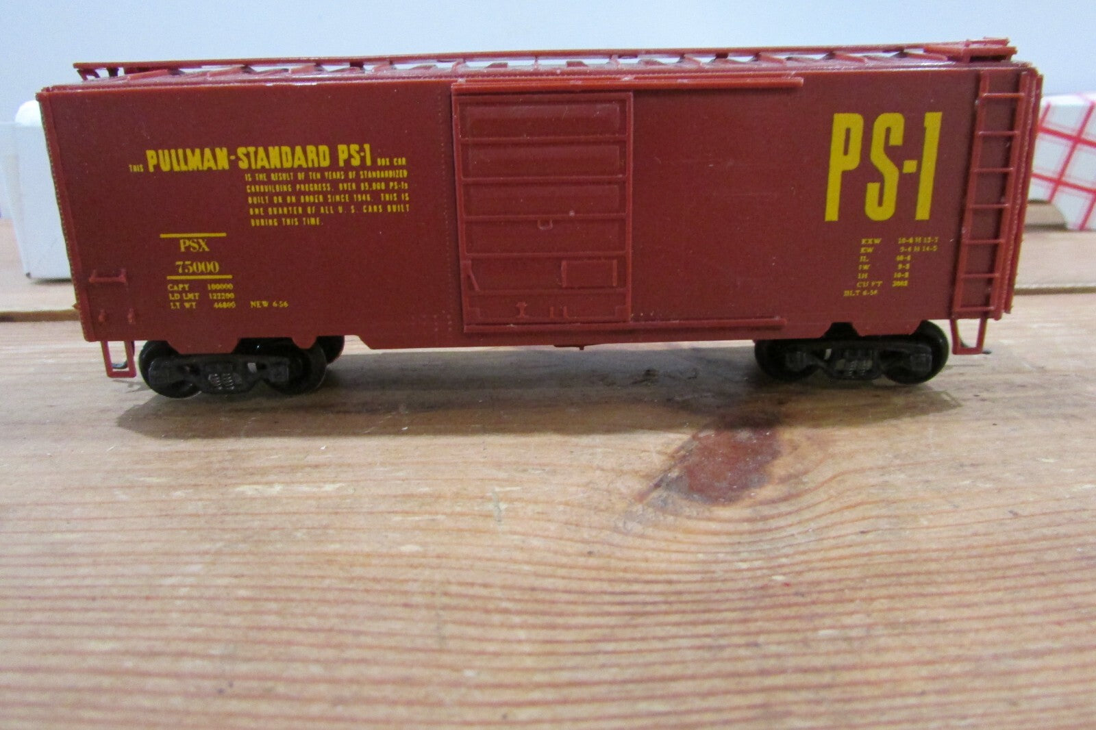 HO Scale Stewart Hobbies 10179 PS-1 Box Car #75000