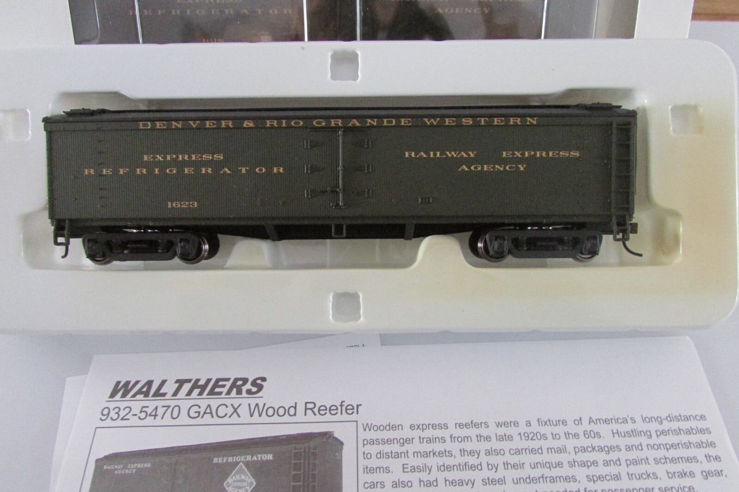 HO Scale Walthers 932-25479 Denver & Rio Grande Wood Reefer 2-Pack  Lo#2788