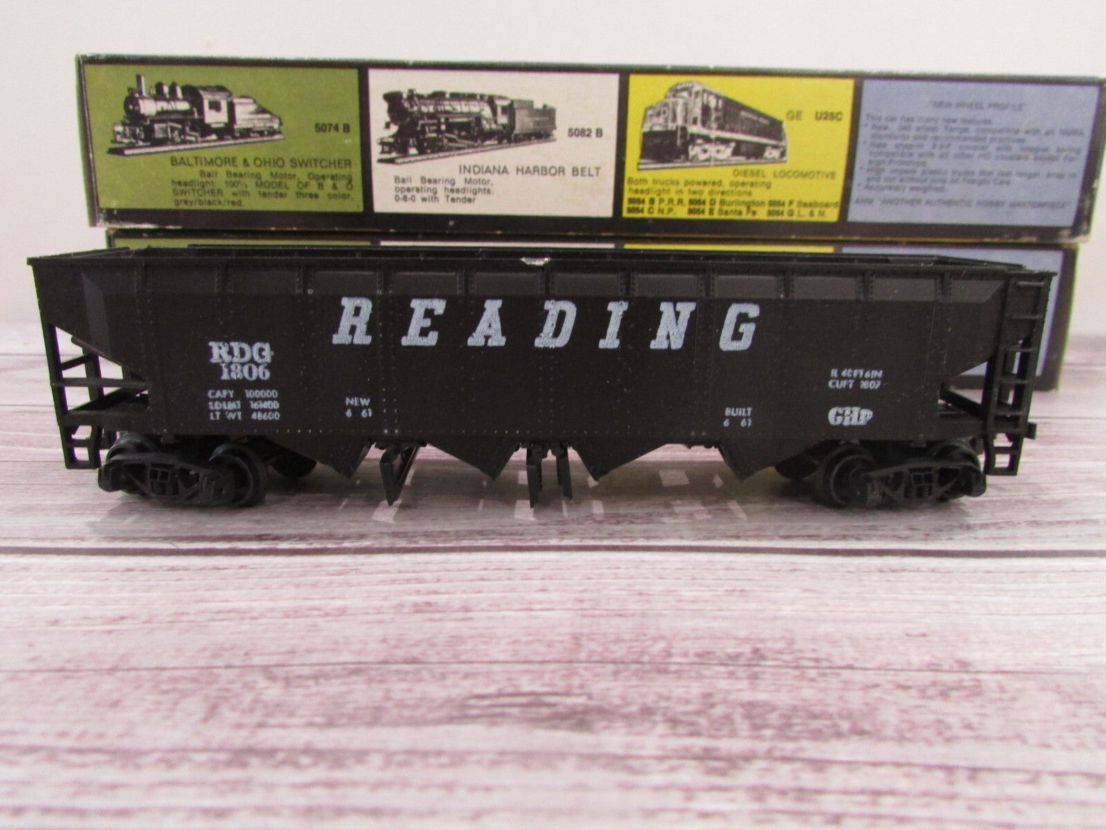 HO Scale AHM 5272 (3) Open Hopper Cars  Reading Lot#3063