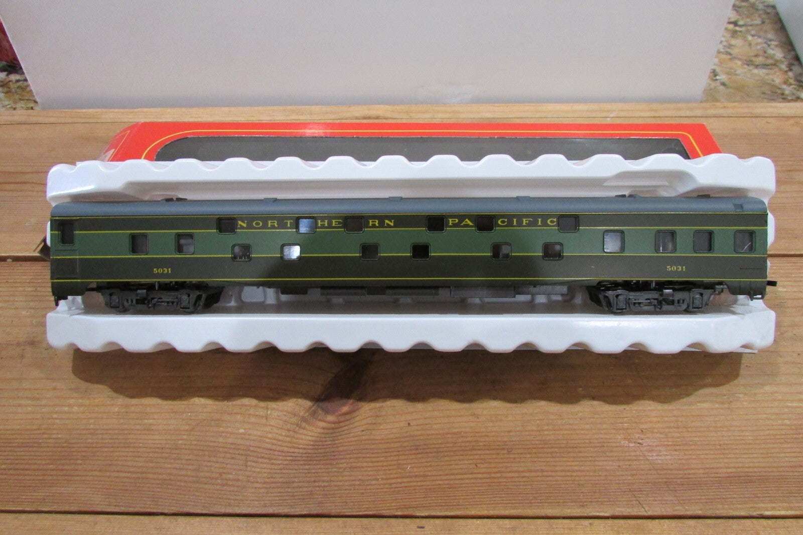 HO Scale IHC (3) Northern Pacific Assorted Passenger Cars Lot#3923