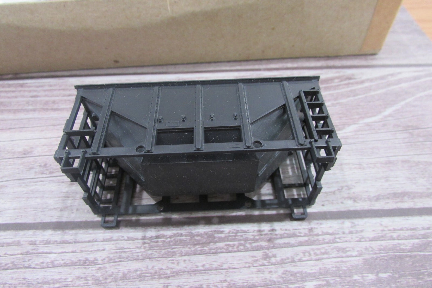 HO Scale Roundhouse 1501 3/22' Old Timer Wood Chip Car Kit Undecorated RH4405