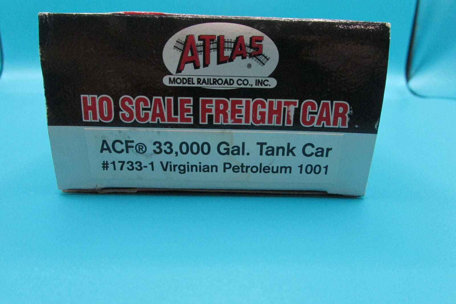 HO Scale Atlas 1733-1 ACF 33,000 Gallons Tank Car    A4423