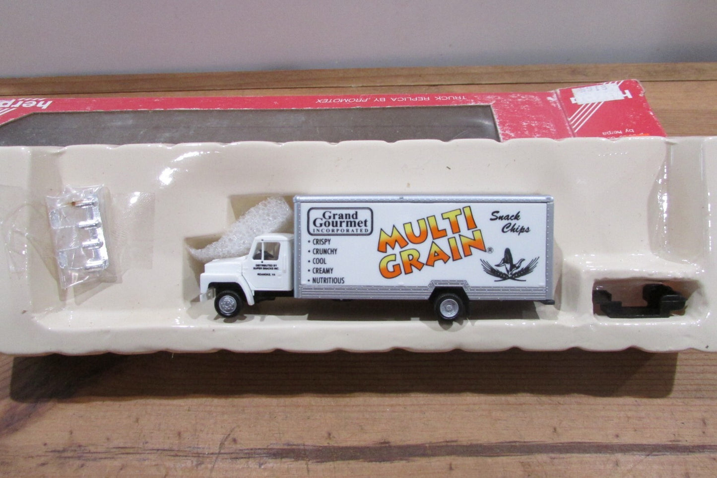HO Scale Herpa 6165 Grand Gourmet Multigrain Foods Delivery Truck  Lot#4231