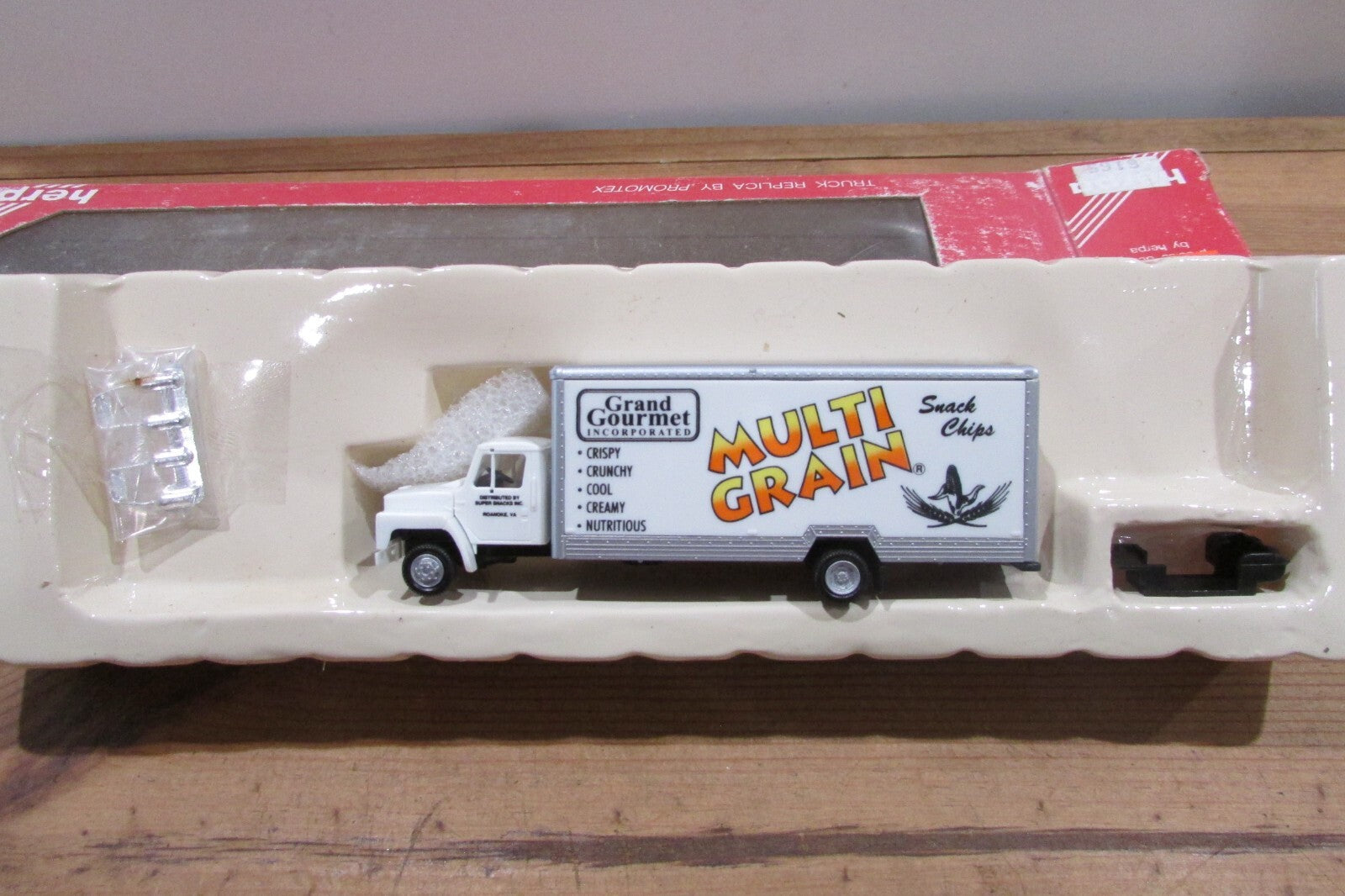 HO Scale Herpa 6165 Grand Gourmet Multigrain Foods Delivery Truck  Lot#4231