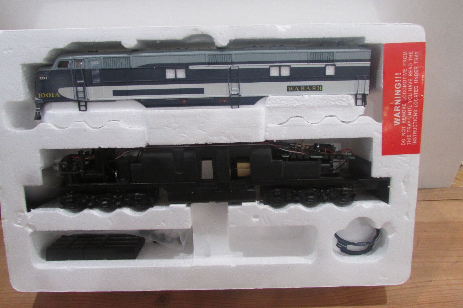 HO Scale Proto 2000 Item 21093 E7A Locomotive  Wabash #1001-A Lot#2348