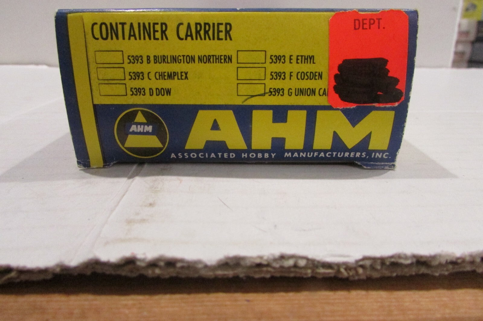 HO Scale AHM 5393G Container Carrier Union Carbide Ucon Car# ucpx796