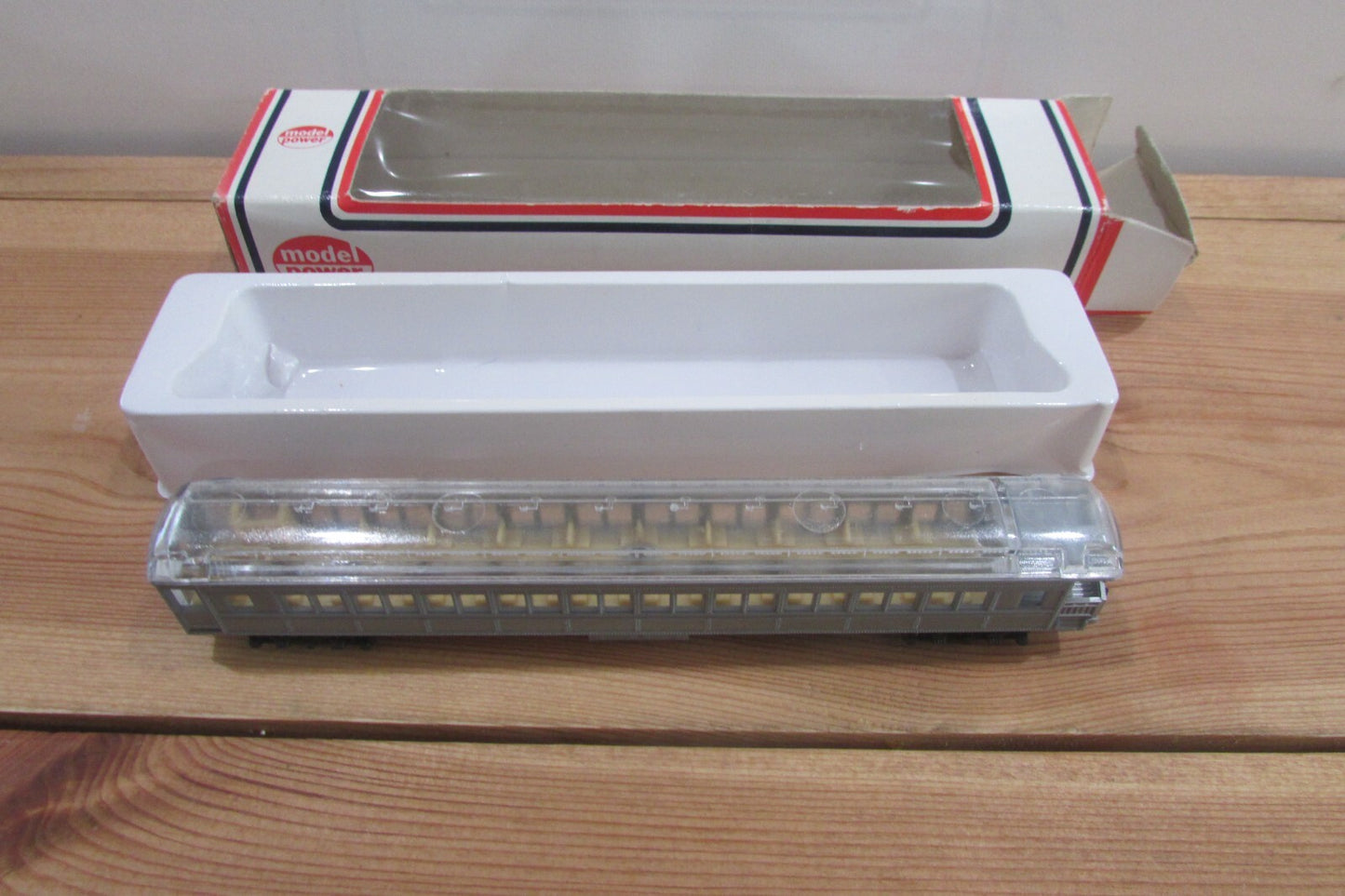 N Scale Model Power 8632Observation Passenger Car "Undecorated"