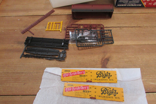 HO Scale BranchLine Trains Kit 40' ACF/URTX Reefer Old Heidelberg Lot#3820