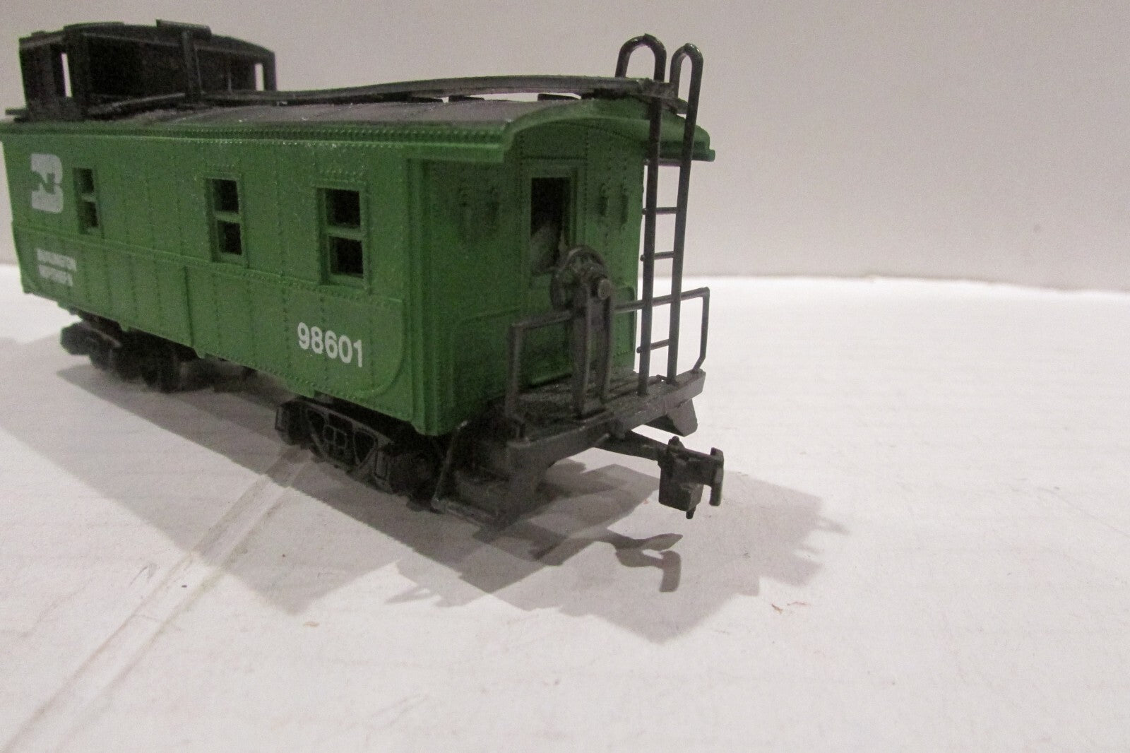 Ho Scale Lionel Burlington Northern Caboose 98601 L4392