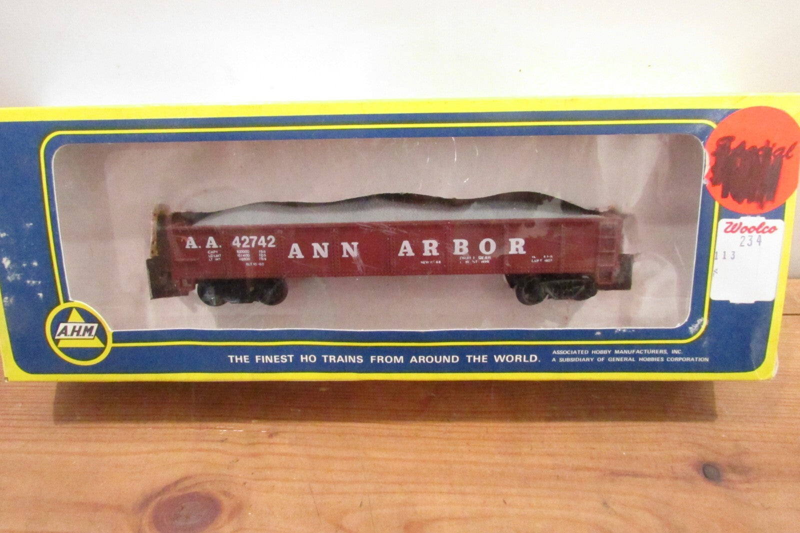 HO Scale AHM 5431K Ann Arbor Gondola with Load