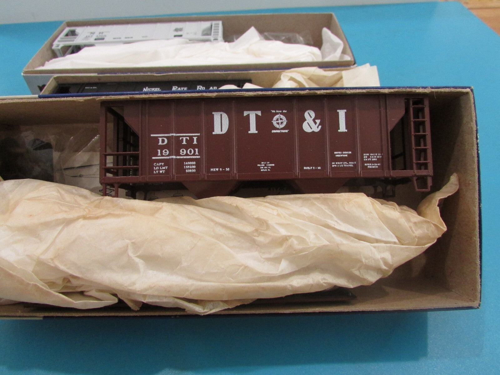 HO Scale Roundhouse Assorted Differents Hopper Cars Lot#1610
