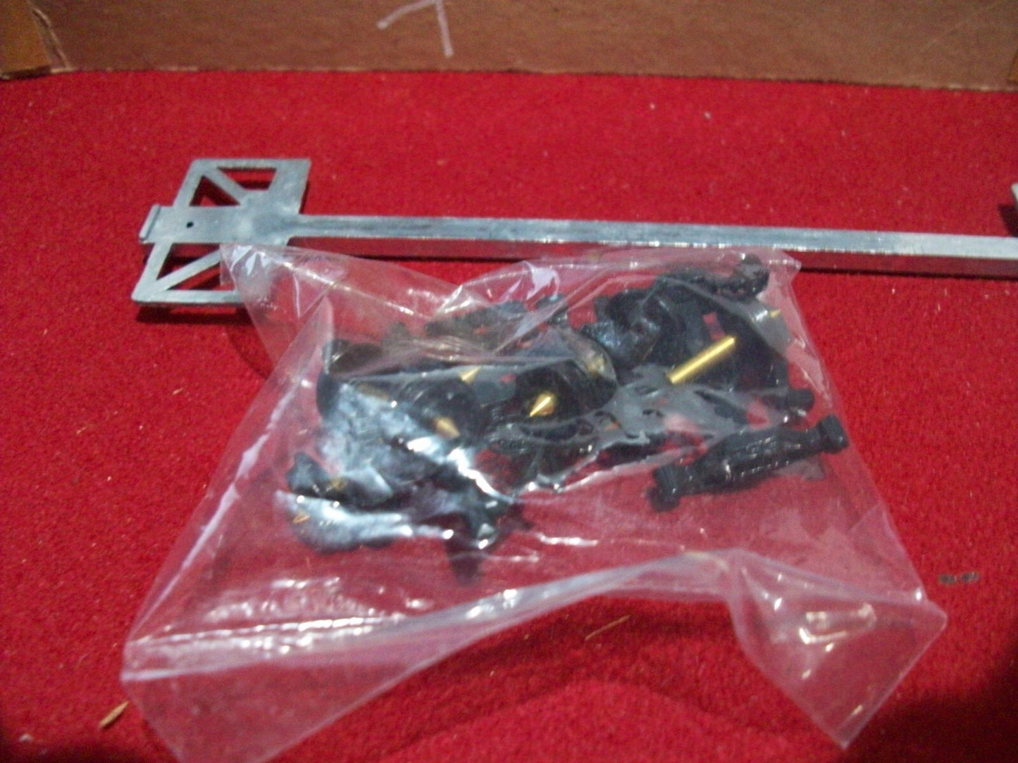 HO Scale RoundHouse 67283 North Western Hopper Car Kit Lot#0520