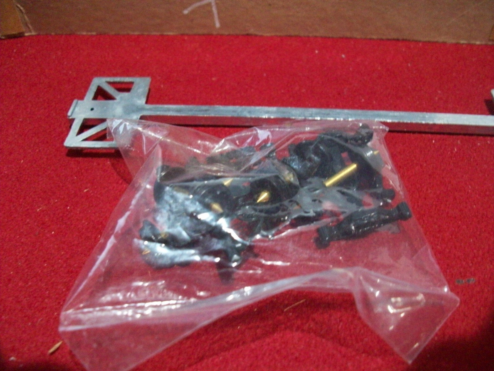 HO Scale RoundHouse 67283 North Western Hopper Car Kit Lot#0520