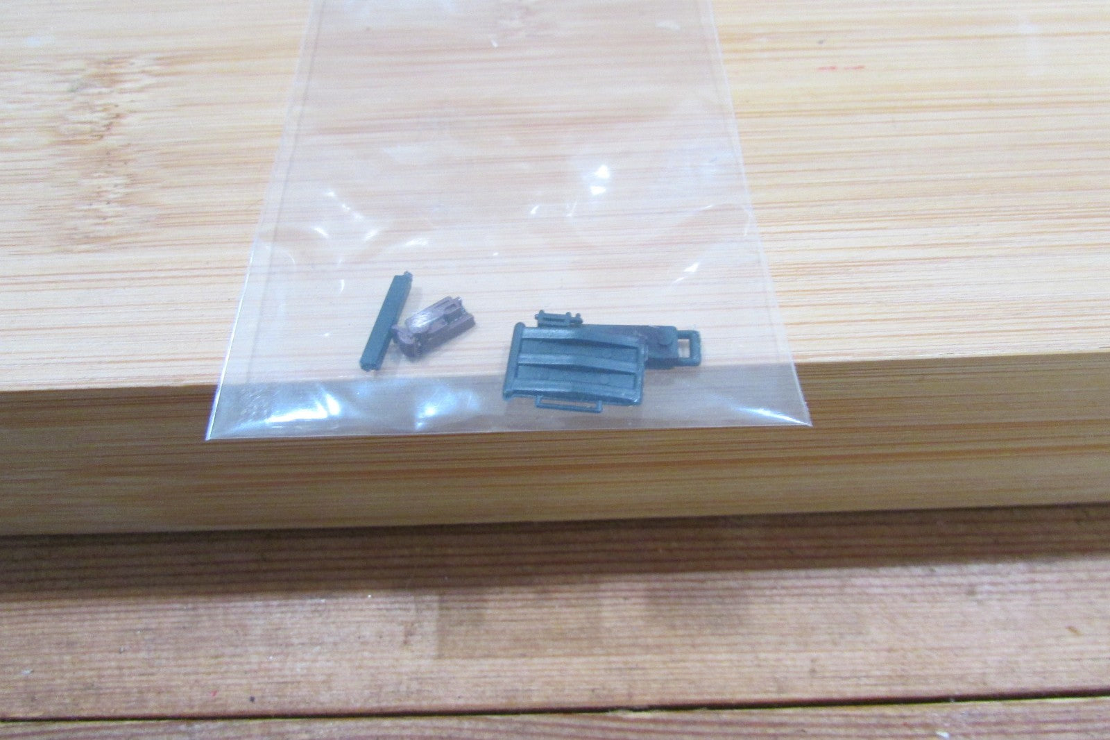 HO Scale Athearn 2006 South Pacific 86ft Flat Car w/ Two Trailers Lot#5234