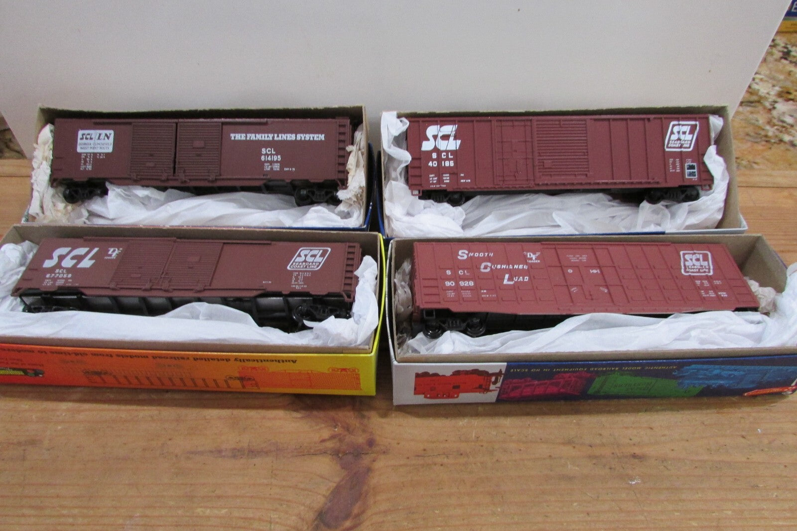 HO Scale Roundhouse (4) Assorted Freight Cars Seaboard Coast  Line  Lot#4144