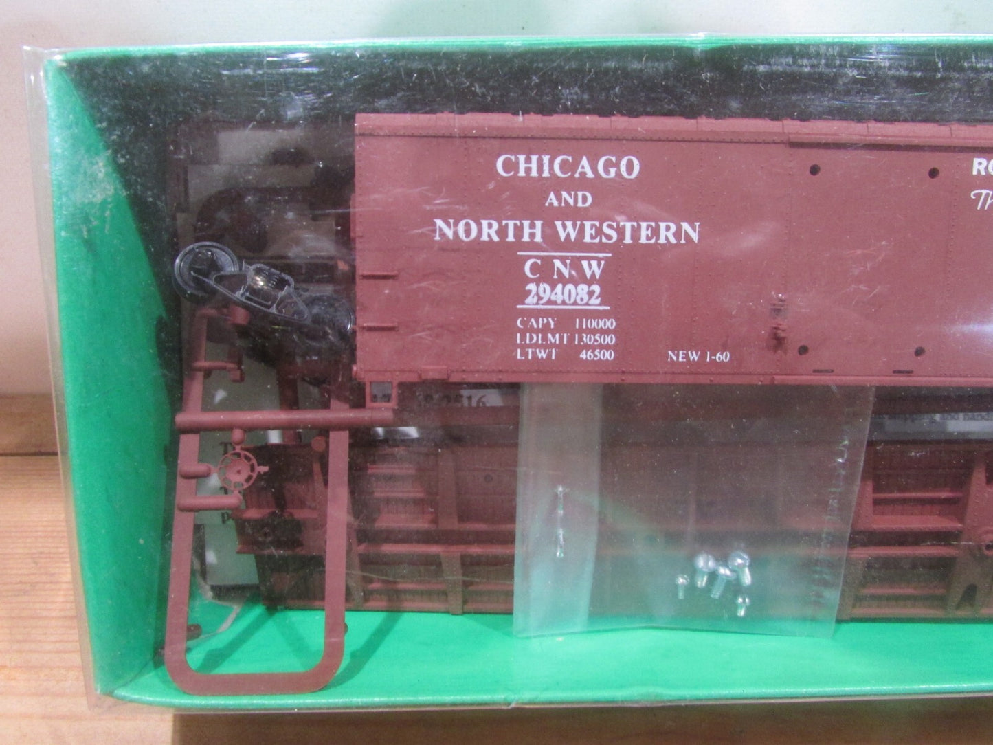 Ho Scale Bowser 3-1024 40' Box Car Chicago & North Western