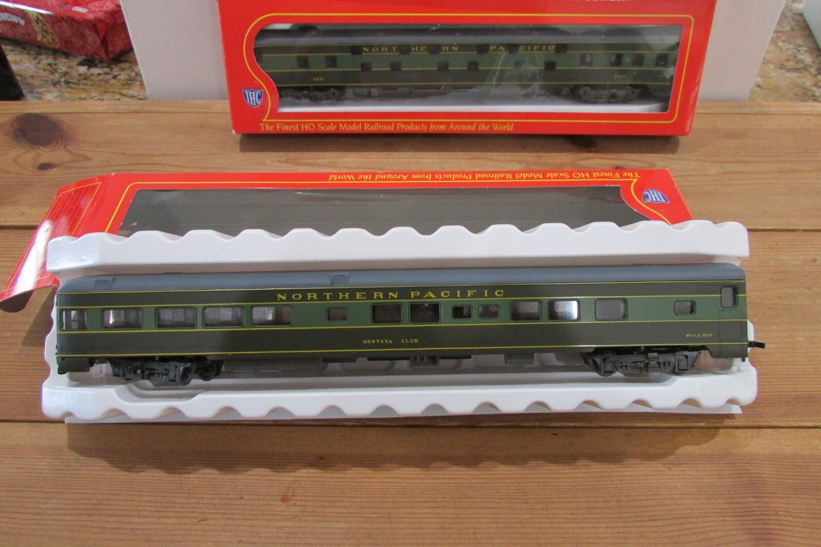HO Scale IHC (3) Northern Pacific Assorted Passenger Cars Lot#3923