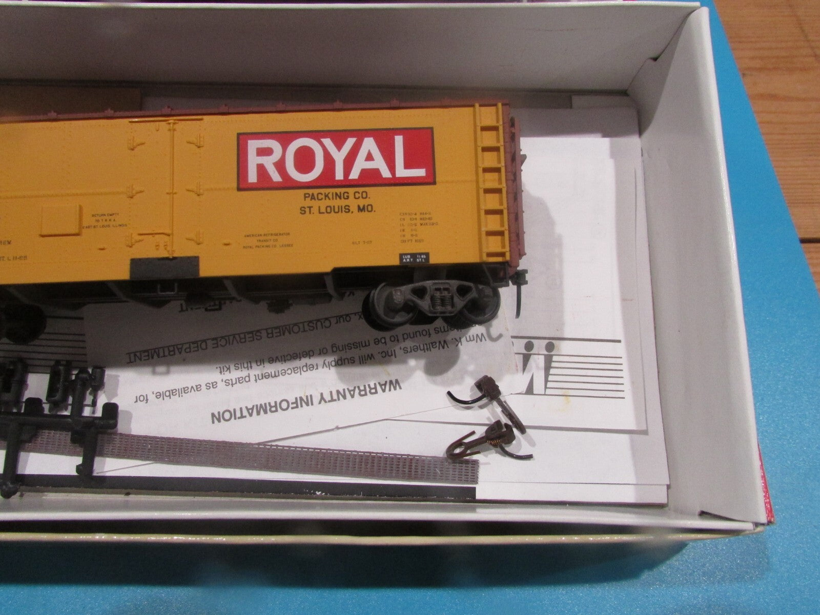 HO Scale Walthers (4) Assorted Freight Cars Lot#2031