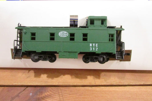 HO Scale AHM 5277D New York Central Caboose #312
