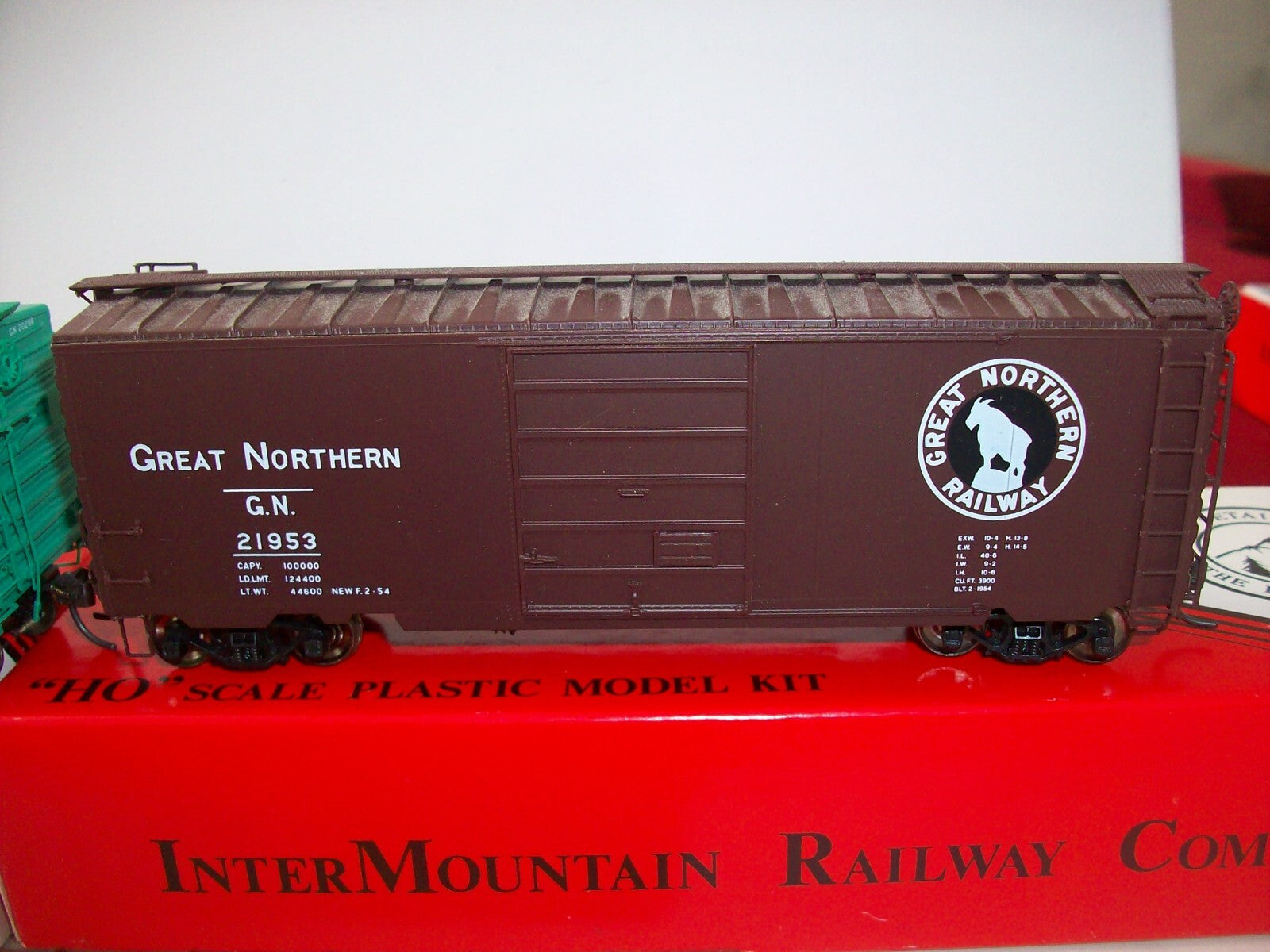 HO Scale (3) Intermountain Assorted Freight Cars Lot#0463