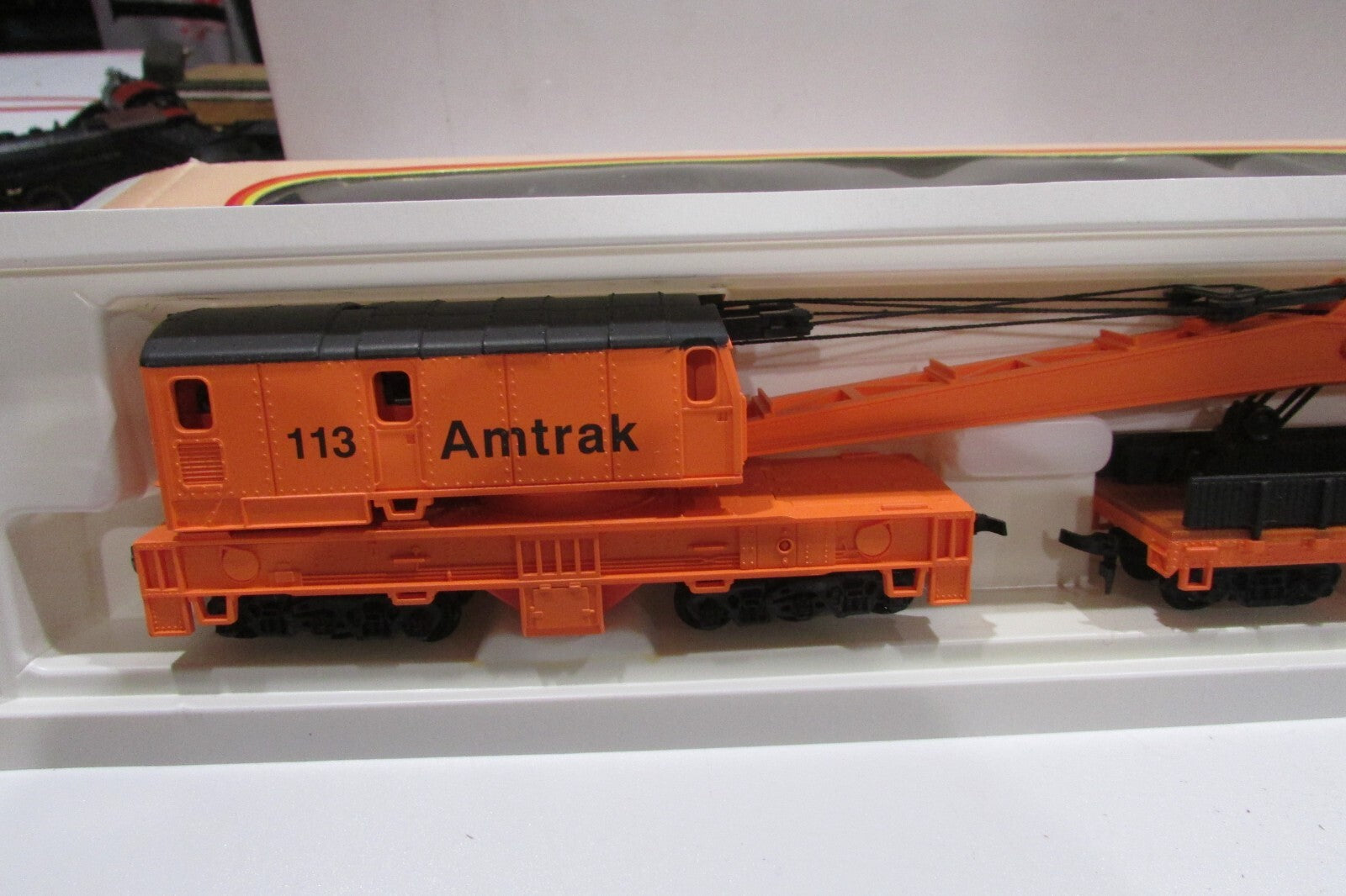 Ho Scale IHC Premier Series  Amtrak Crane Car w/ Boom Tender Lot#2934