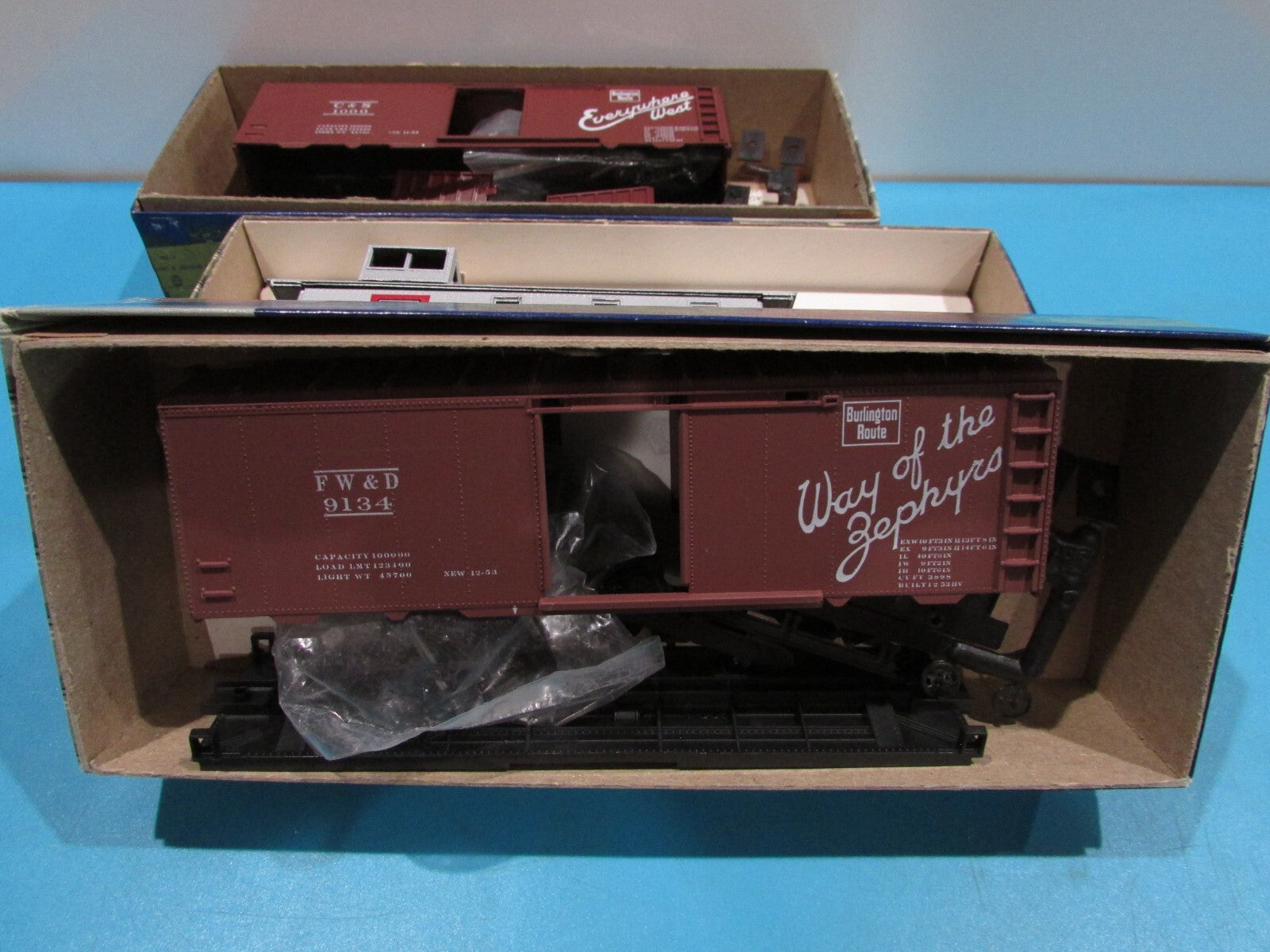 HO Scale Roundhouse (3) Burlington Route Assorted Cars  Lot#1583