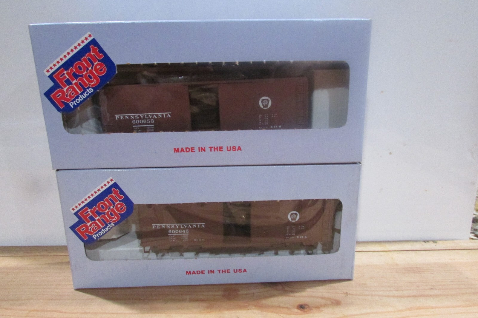HO Scale US Front Range Product (2)Pennsylvania Box Cars Lot#0590